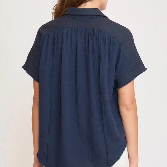 Umgee Washed Cotton Gauze Button Down Top - Picture 5 of 5